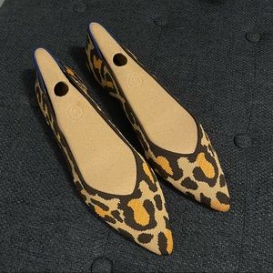 Rothy’s Big Cat Points